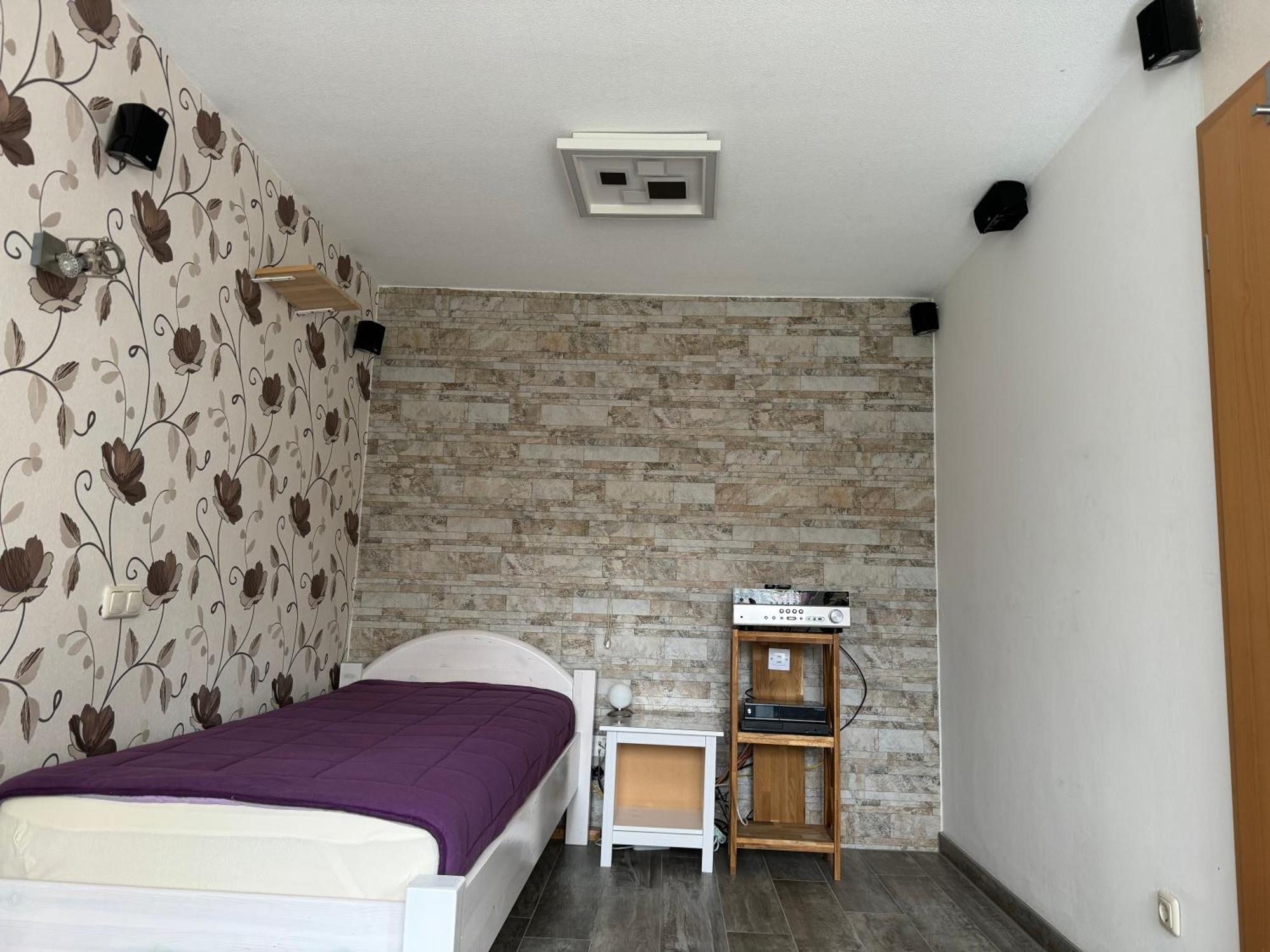 Messe-Apartment, 4 Schlafzimmer, 80 Qm, Garten - 6 Km Zur Messe, Verkehrsguenstig, Ruhig, Parkplaetze 纽伦堡 外观 照片